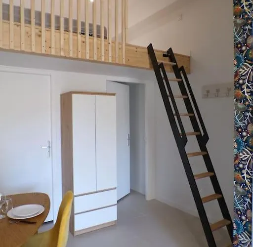 L'atypique 1 A 3 Voyageurs Bazas